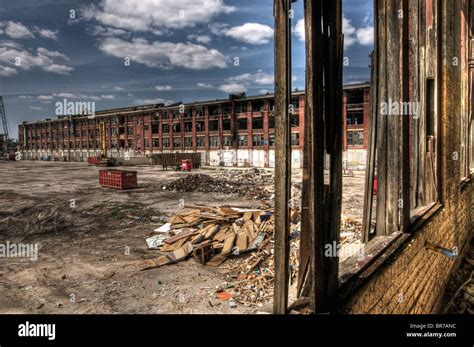 Old Rundown School Hi Res Stock Photography And Images Alamy