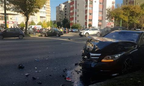 Foto Accident Cu Dou Victime Pe Bulevardul Alexandru Vlahu Din