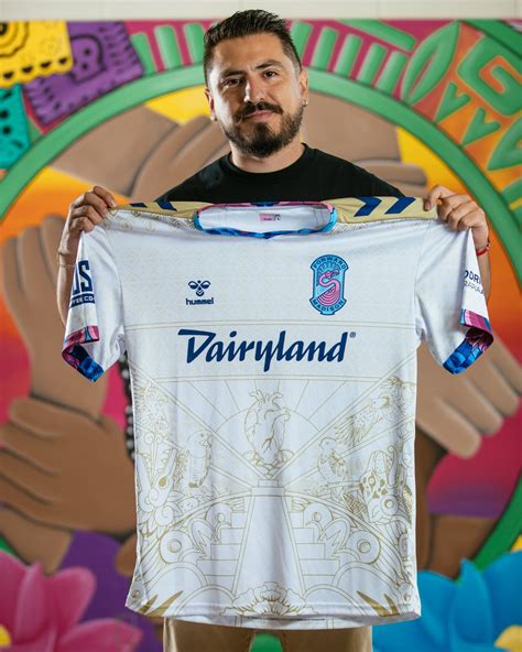 Camiseta Pre-Match Forward Madison 2024