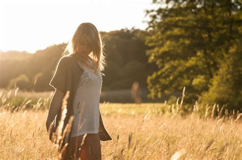 Sunlight Women Outdoors Women Model Nature Grass Field