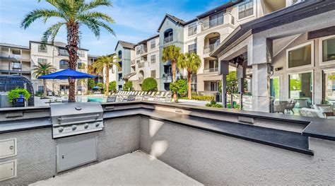 Houston apartments for rent | Portico Kirby