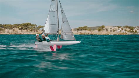 Birdyfish The Easiest Made In France Foiling Dinghy Youtube