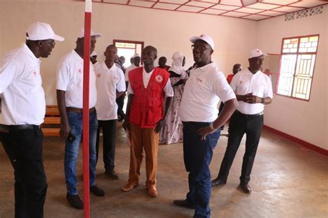 LA CROIX ROUGE DU BURUNDI REMET 370 MAISONS AUX PLUS VULNERABLES DE LA