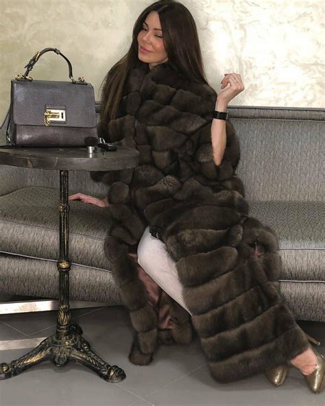 Pin By John Jenkins On Women S Furs In 2022 Fur Coat Fashion Sable