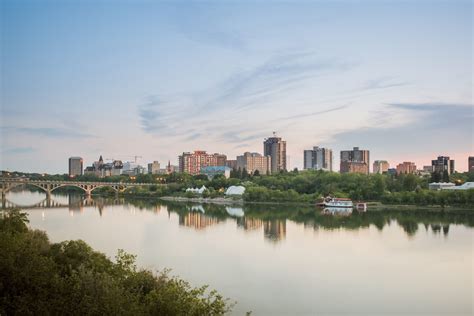 Living in Saskatoon, Canada: Tips for Moving and Visiting 2024