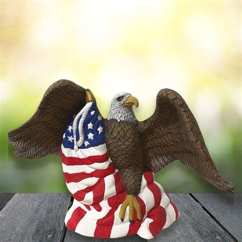 Bald Eagle Statue With an American Flag Looks Good as Americana Décor ...