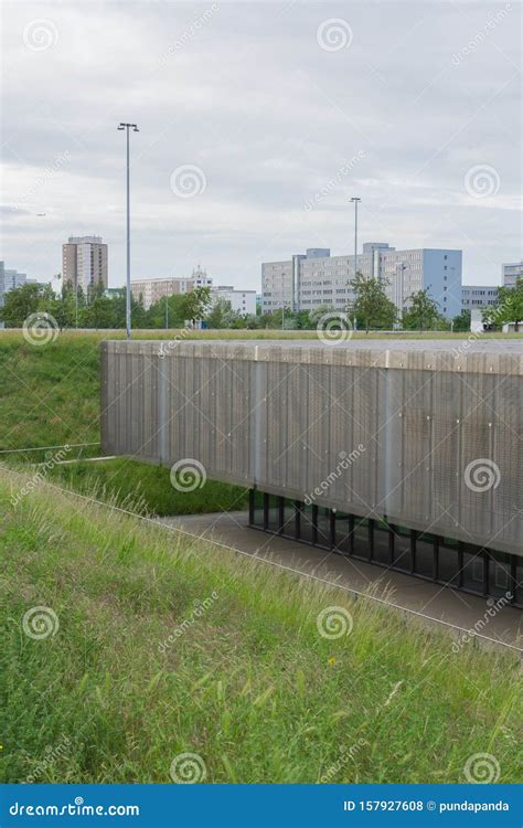 Park Am Velodrom In Berlin Stock Photo Image Of Grass 157927608