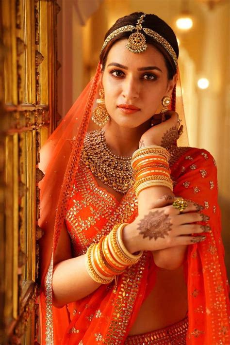 Kriti Sanon S Exquisite Bridal Look In Hum Do Humare Do Can Be