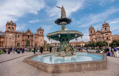 Plaza De Armas Cusco P Rou Image Stock Ditorial Image Du Orange