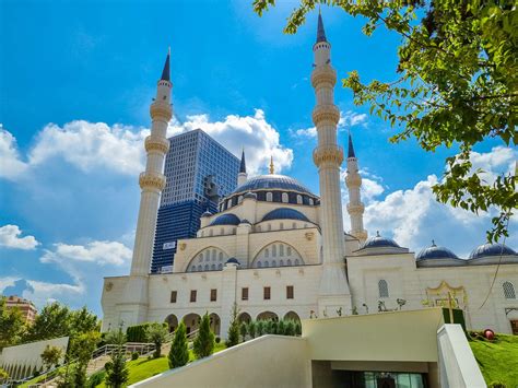 Tirana Sehensw Rdigkeiten In Der Hauptstadt Albaniens