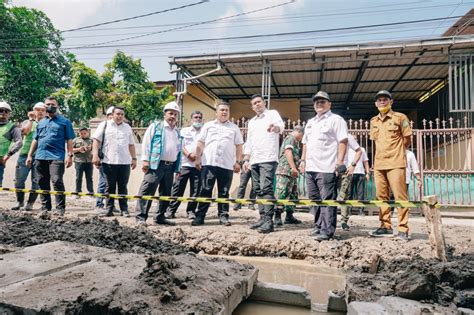 Berita Ini Yang Dilakukan Bobby Nasution Atasi Banjir