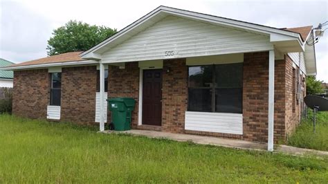 505 Cypress St Mary Esther Fl 32569 See Est Value Schools And More