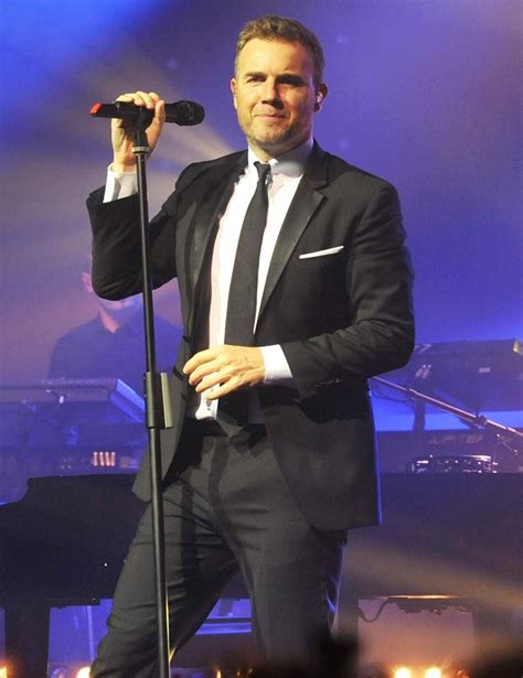 Gary Barlow Picture 33 - Gary Barlow Performing Live on Stage