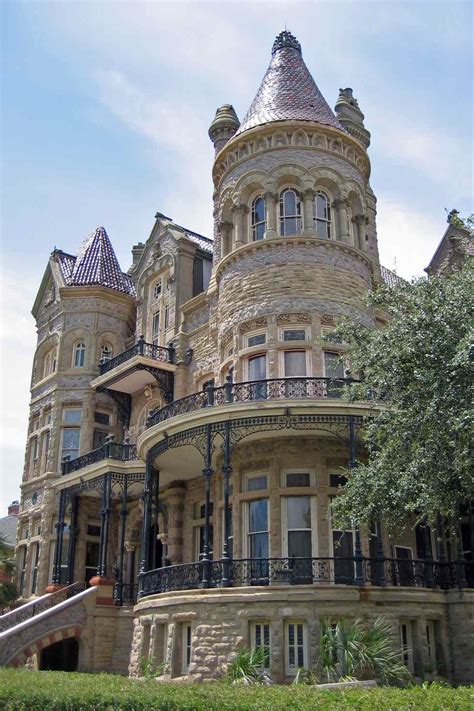 10 Historic Homes in the United States You Need to Visit