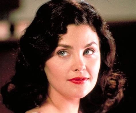 Sherilyn Fenn Biography Height And Life Story Super Stars Bio