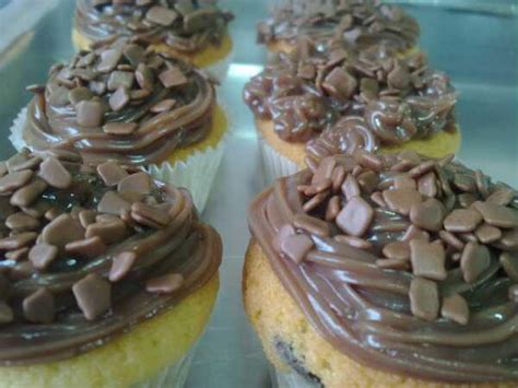 Doces Tortas Bolos Pav S E Muito Mais Mini Cupcakes De Massa