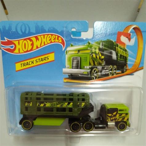 Hot Wheels CAGED CARGO Track Stars Truck Trailer Scale Car Hauler Green Skeleton Shopee