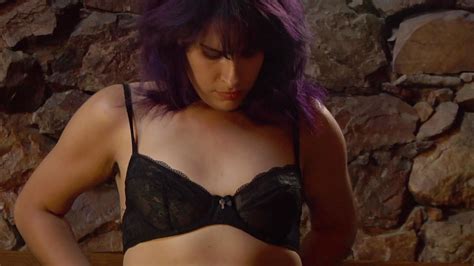 Desiree Akhavan Nude Telegraph