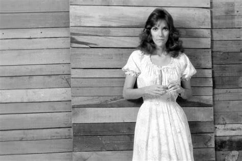 10 Best Karen Carpenter Songs of All Time - Singersroom.com