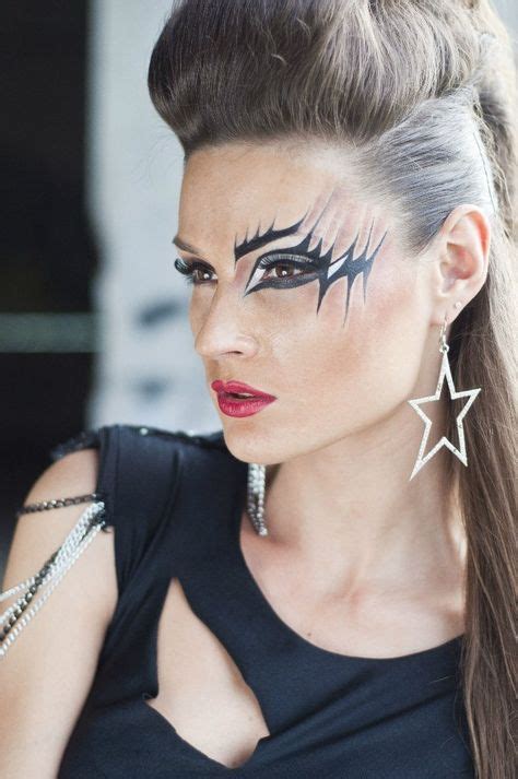 Rockstar makeup | Rock hairstyles, Rockstar hairstyles, Glam rock makeup