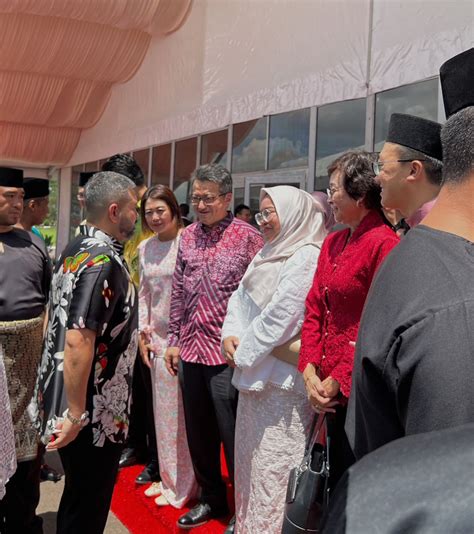 Amiraaisya On Twitter Raya Kedua Di Istana Besar Johor Menjunjung