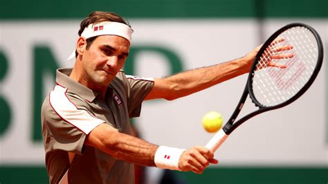 Video Federer A 60 Secondes Pour Vous Expliquer Le Revers Slicé