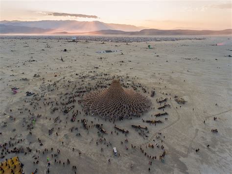 Medina S Beautiful Images Of The Burning Man Arch O