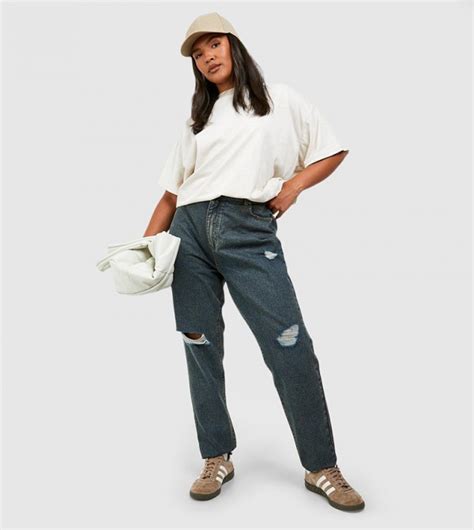 Buy Boohoo Basics High Rise Ripped Mom Fit Jeans In Blue 6thstreet Kuwait