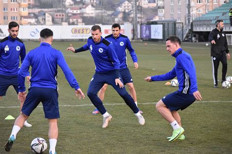 Reprezentativci Bih Obavili Novi Trening U Zenici Reprezentacijaba
