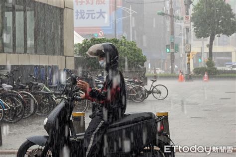 快訊／午後雨彈開轟！雙北5縣市大雨特報 警戒到入夜 Ettoday生活新聞 Ettoday新聞雲