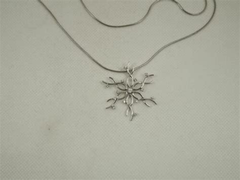 Sterling Silver Cubic Zirconia Cz Snowflake Pendant Necklace Ebay