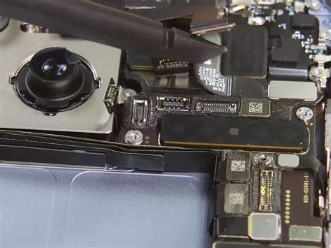 Замена Wi-Fi антенны iPhone 14 в Украине, Киеве, Харькове, Днепре ...