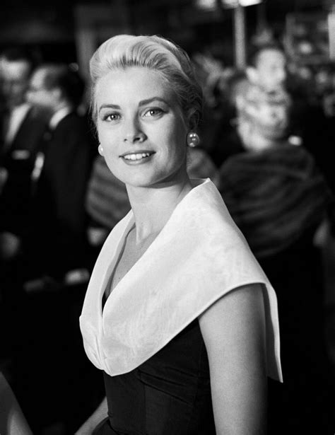 Charlotte La Nieta De Grace Kelly Rindi Tributo A Su Famosa Abuela