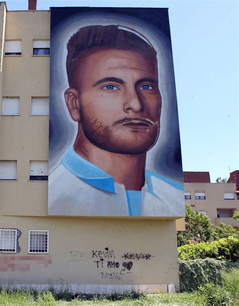 Lazio Ciro Immobile Un Opera D Arte Spunta Il Murales A Ponte Di Nona