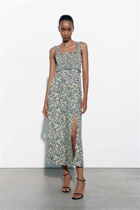 Los Vestidos De Lino De Zara Que Ser N Imprescindibles Este Verano