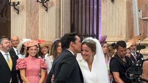 Casamento Real O Primeiro Beijo Como Marido E Mulher Da Infanta Maria