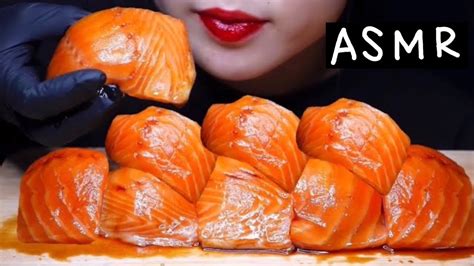 Giant Salmon Sushi 대왕연어초밥 리얼사운드 먹방 Eating Sound Mukbang Heeyum Youtube