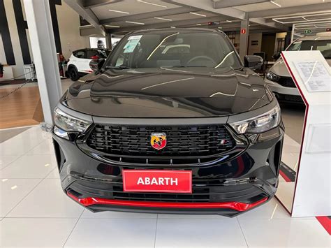 Fiat Fastback Abarth 2025 ficha técnica preço e itens