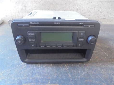 Radio CD Skoda Fabia II 5J SkodaAuto Blues MP3 1 2TSi 63kW CBZ CBZA