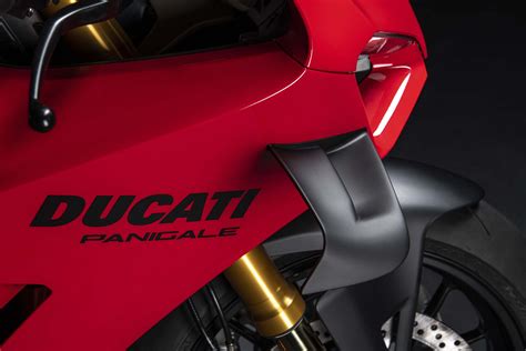Gone Riding 2022 Ducati Panigale V4 Asphalt And Rubber
