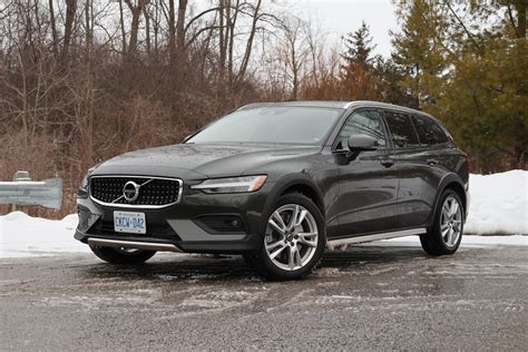 SUV Review: 2020 Volvo V60 Cross Country | Driving