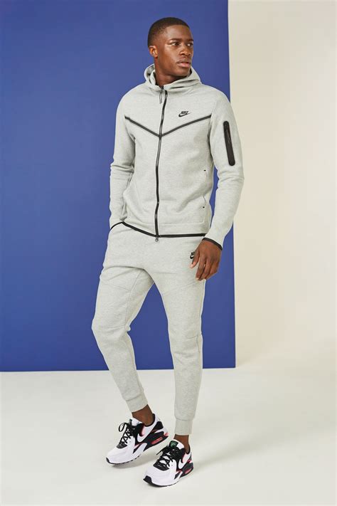 Nike Tech Fleece Suit Lead Bloggers Ajax