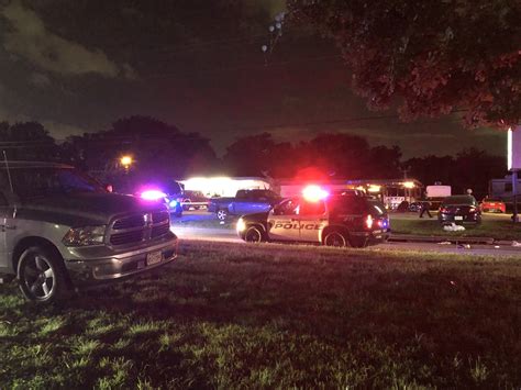 One killed, three injured in shooting at NW Houston bar, police say