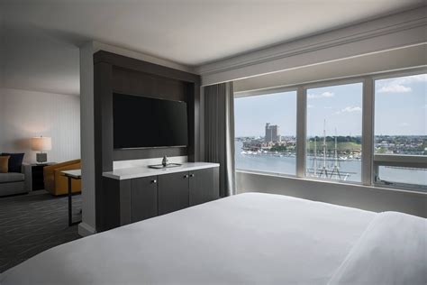 Baltimore Accommodation - Hotel Rooms | Renaissance Baltimore ...