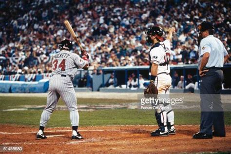 Atlanta Braves Greg Olson Photos and Premium High Res Pictures - Getty ...