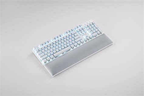Razer Pro Type Ultra and Pro Click Mini are for office workers who like ...