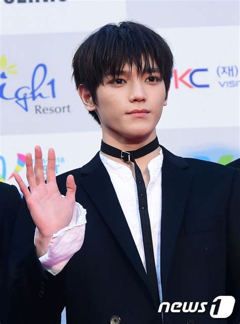 17 01 19 Seoul Music Awards Red Carpet NCT 127 Tae Yong 태용