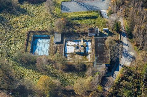 Amecke Aus Der Vogelperspektive Stillgelegtes Freibad In Amecke Im