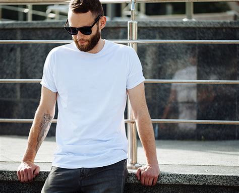 Men S White T Shirt How To Wear White T Shirt