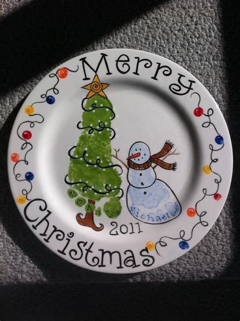 DIY Christmas Plates for Kids to Make - Party Wowzy